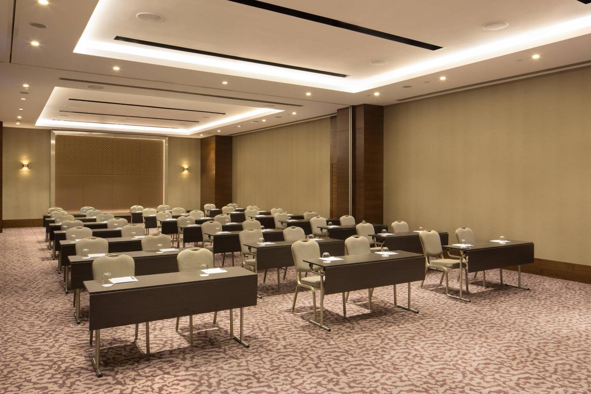 Sheraton Grand Istanbul Atasehir Экстерьер фото