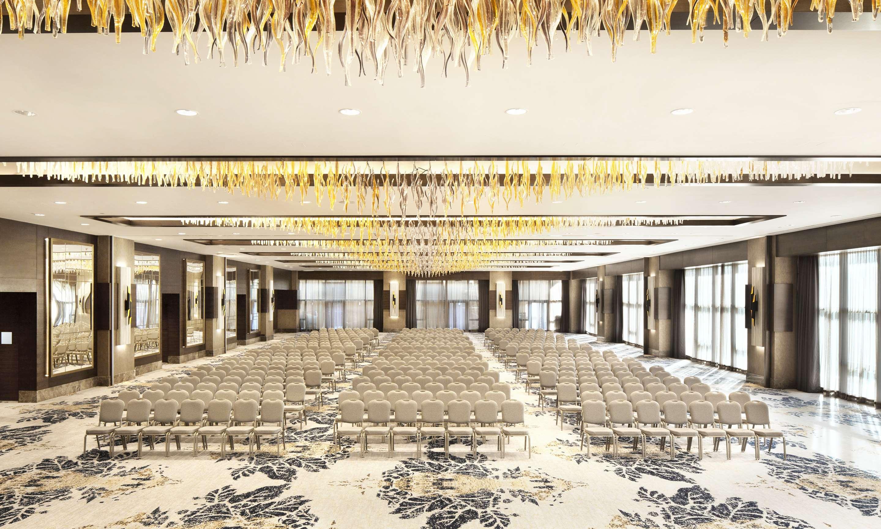 Sheraton Grand Istanbul Atasehir Экстерьер фото